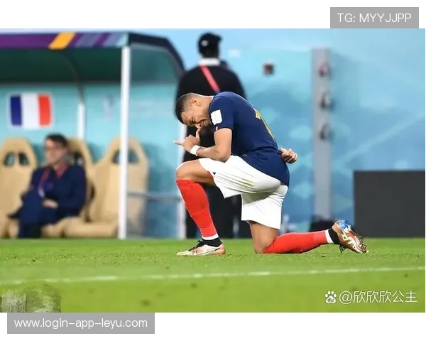 姆巴佩制造禁区混乱,法国再度占据进攻主导权